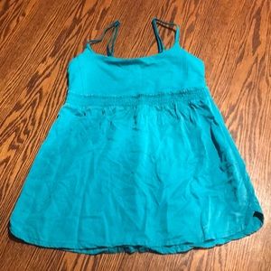 Lululemon top size 6 teal/aqua/turquoise color